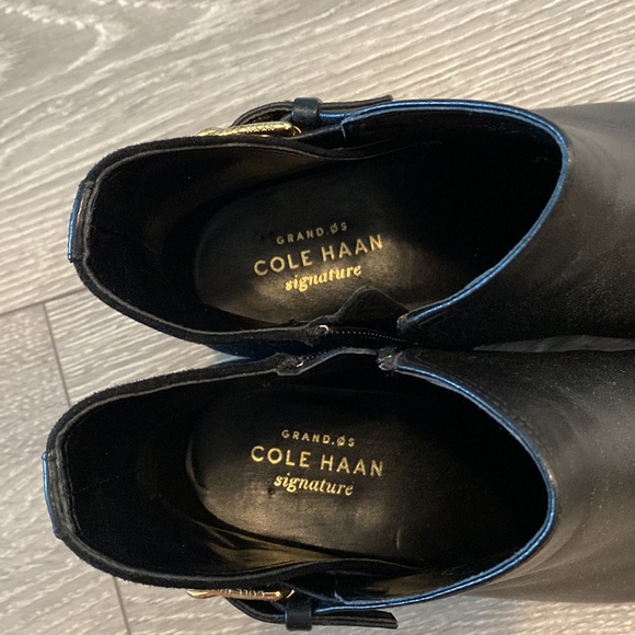 Cole Haan Signature Ankle Boots Size 6 - Picture 2 of 10